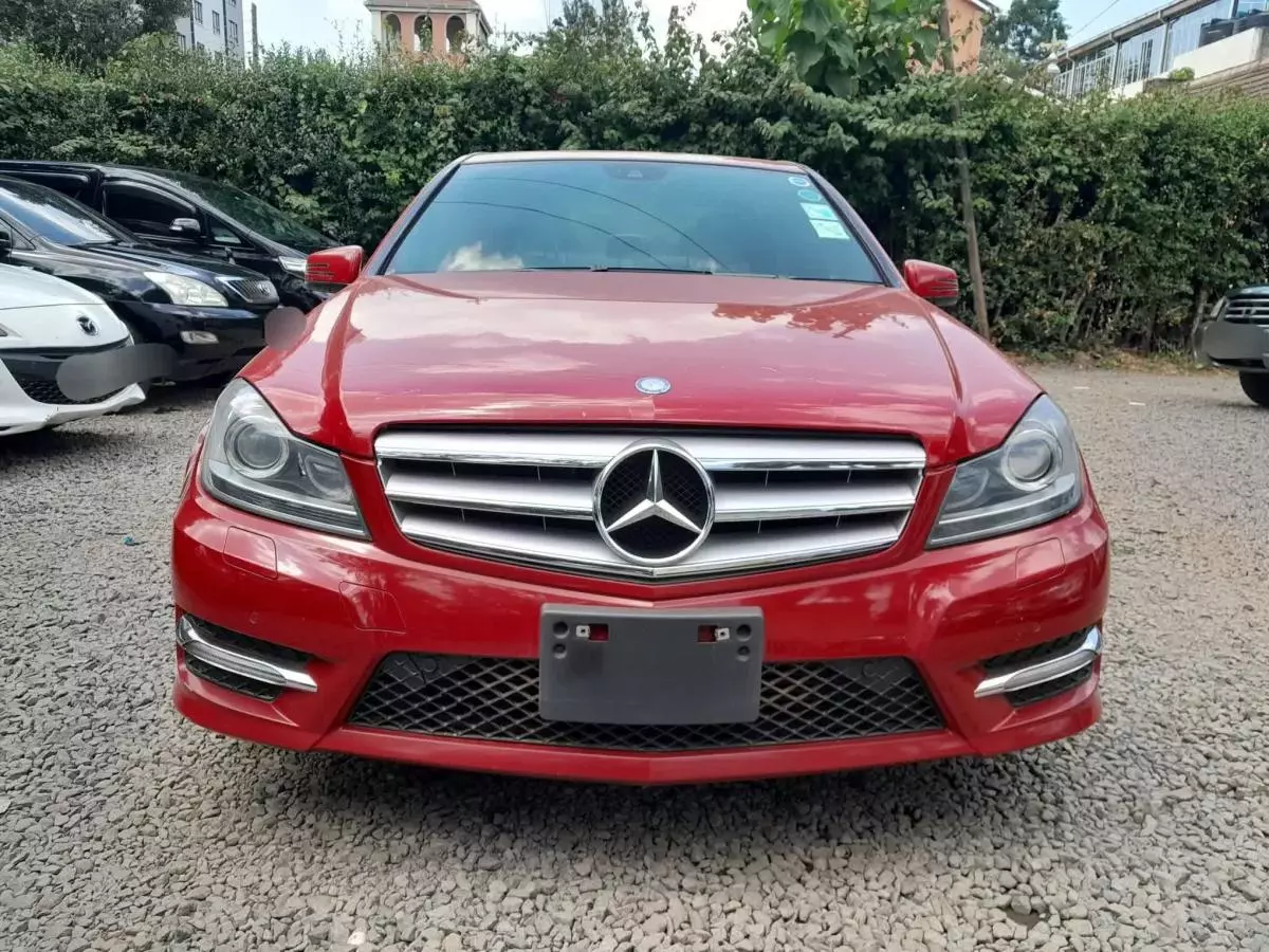Mercedes-Benz C 180 - 2013