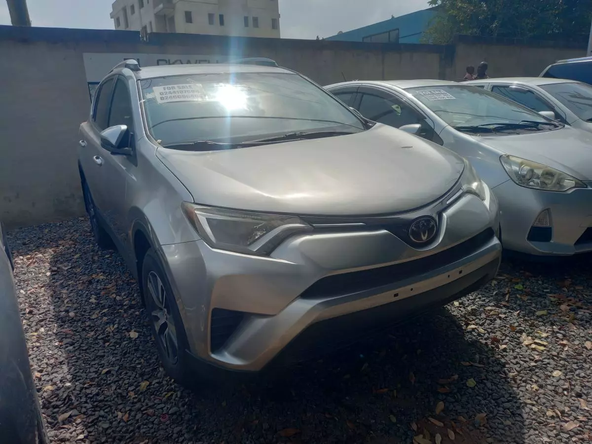 Toyota Rav4   - 2018