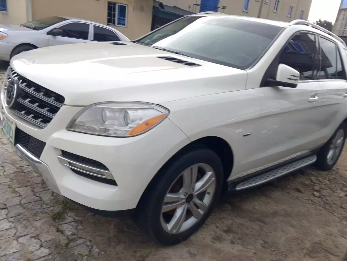 Mercedes-Benz ML 350   - 2010