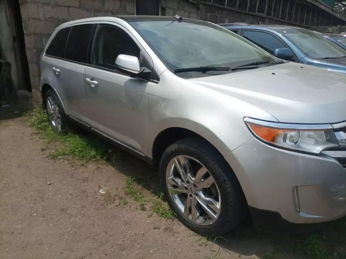 Ford Edge - 2011