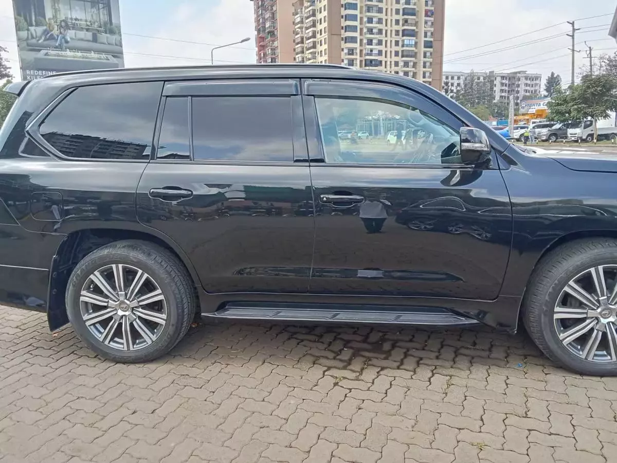 Lexus LX 570   - 2016