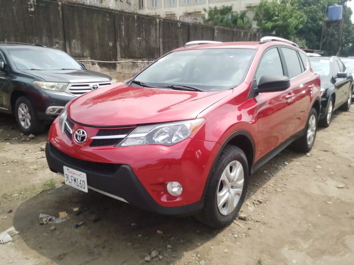 Toyota RAV 4   - 2014