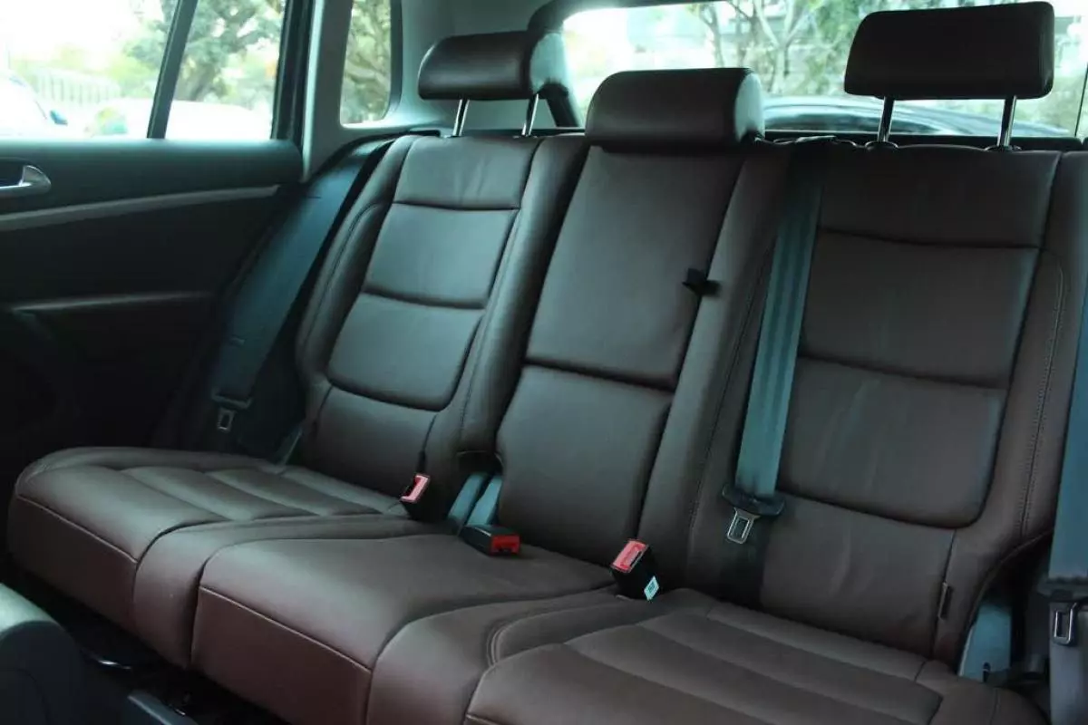Volkswagen Tiguan - 2015