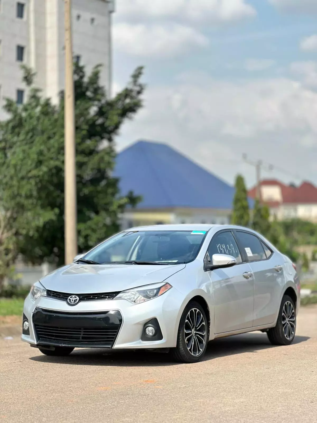 Toyota Corolla   - 2015