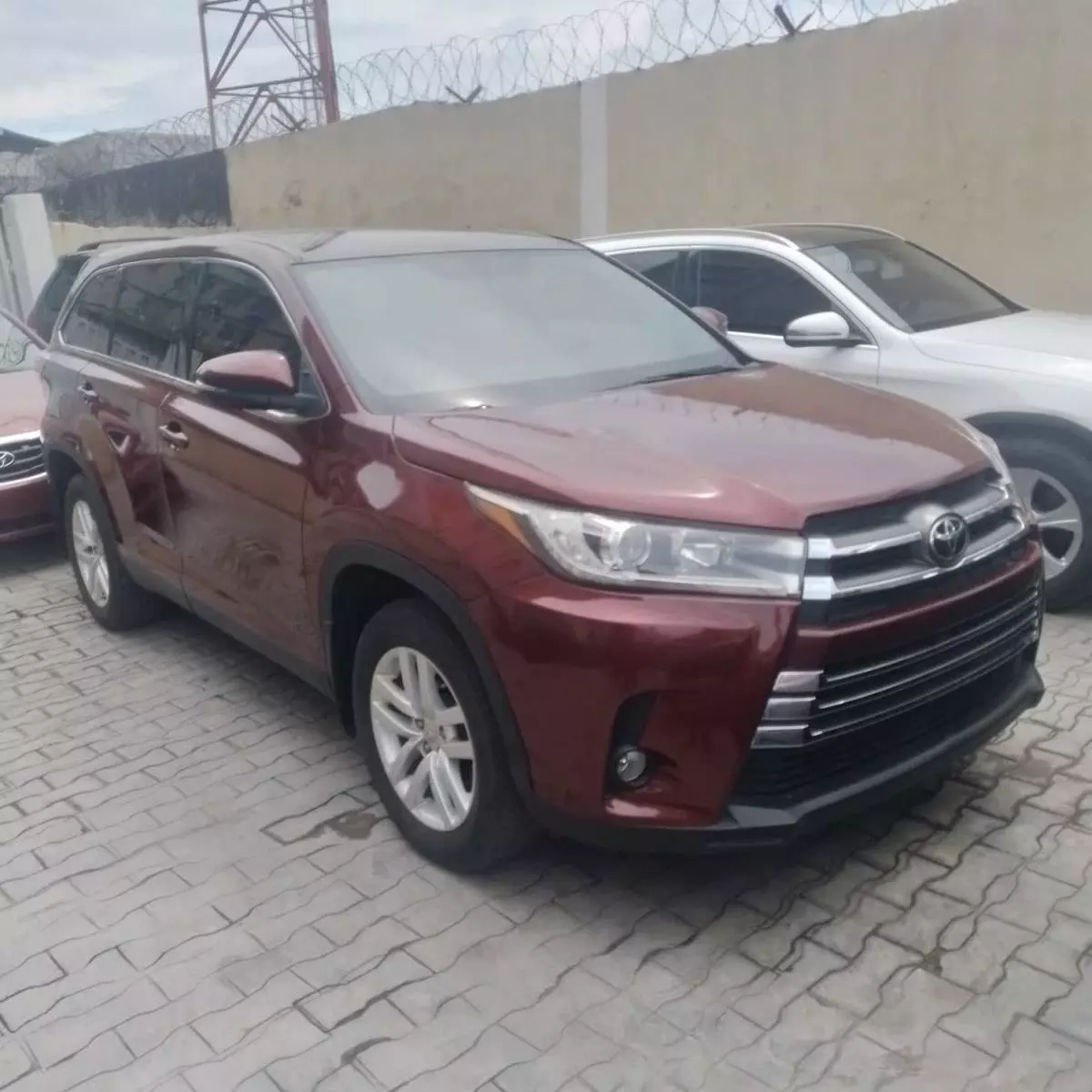 Toyota Highlander   - 2015