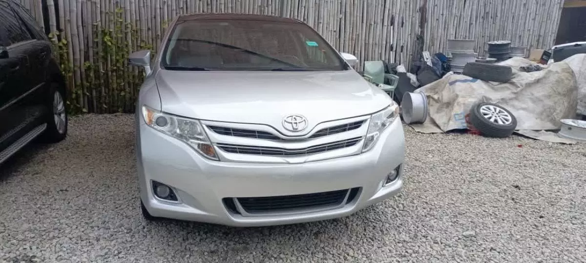 Toyota Venza   - 2013