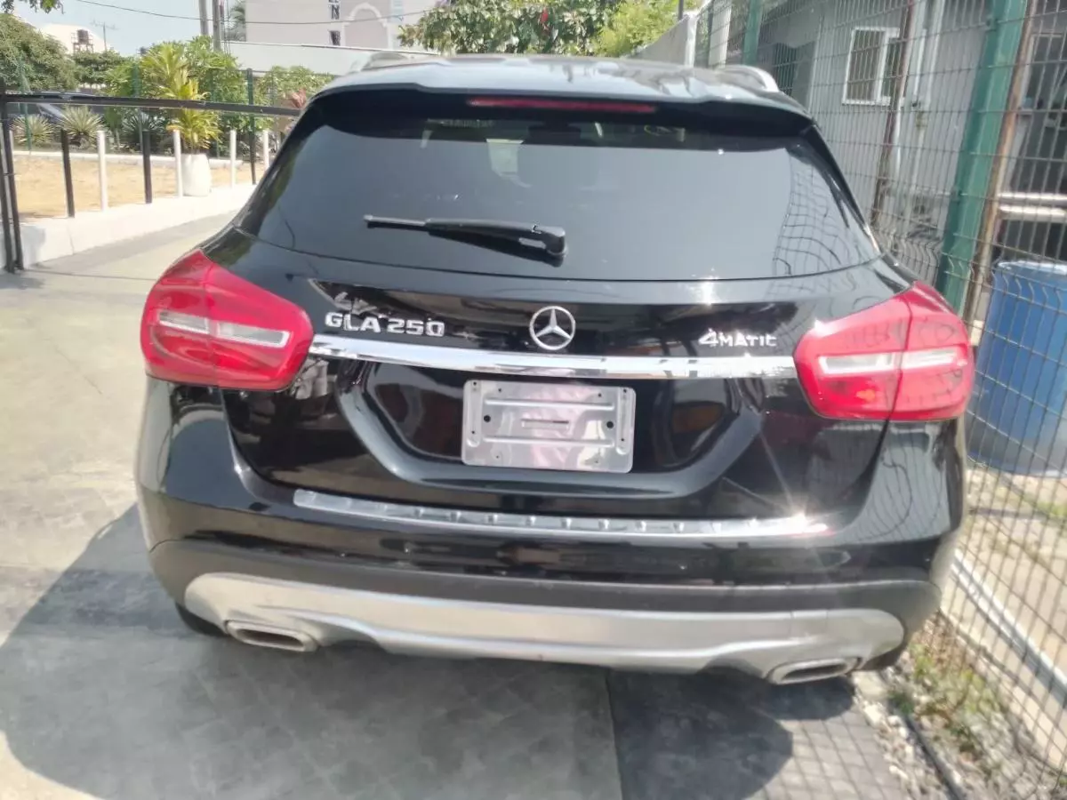 Mercedes-Benz GLA 250   - 2015