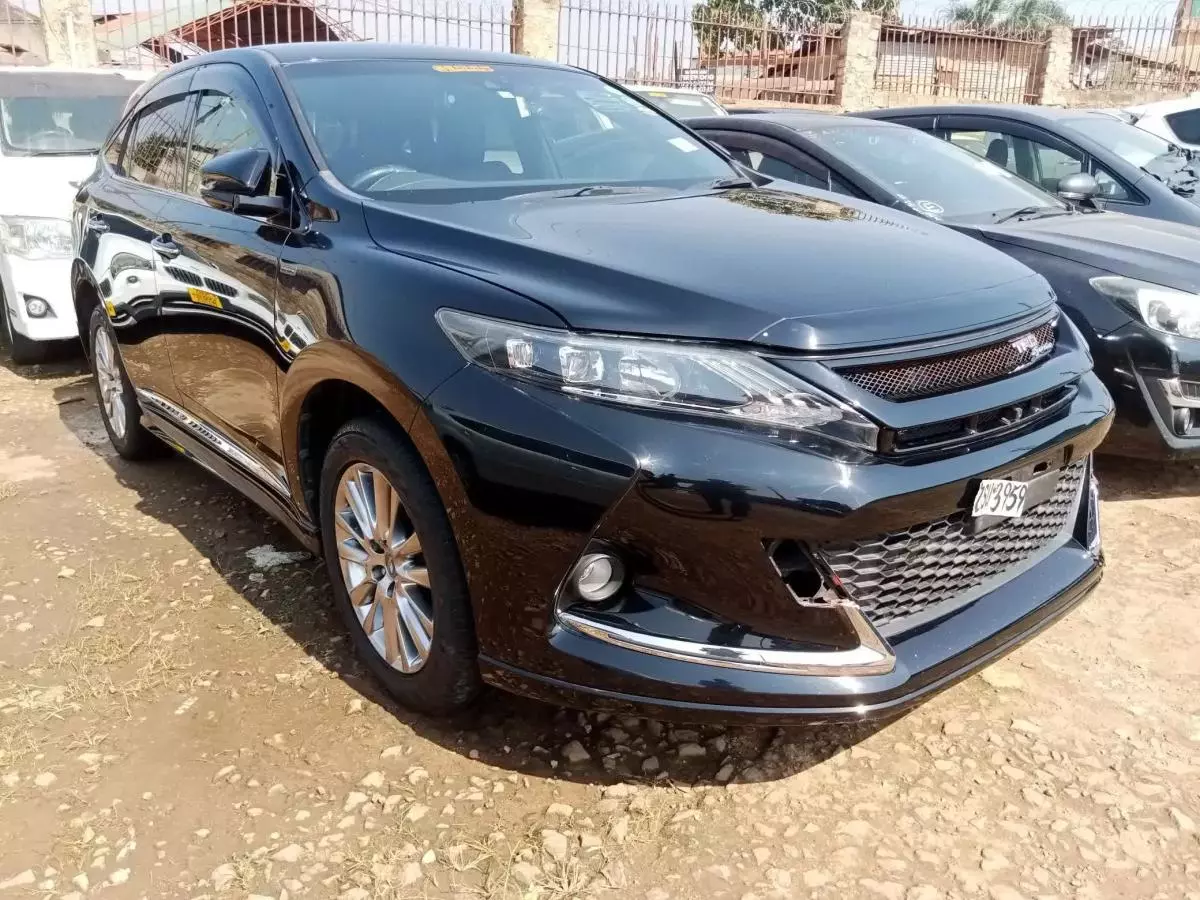 Toyota Harrier   - 2015