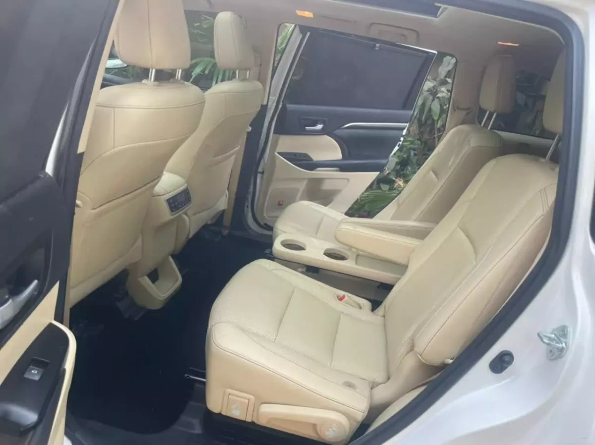 Toyota Highlander - 2015