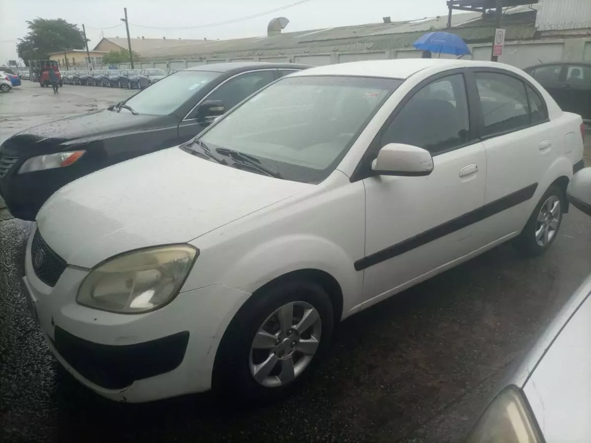 KIA Rio   - 2007