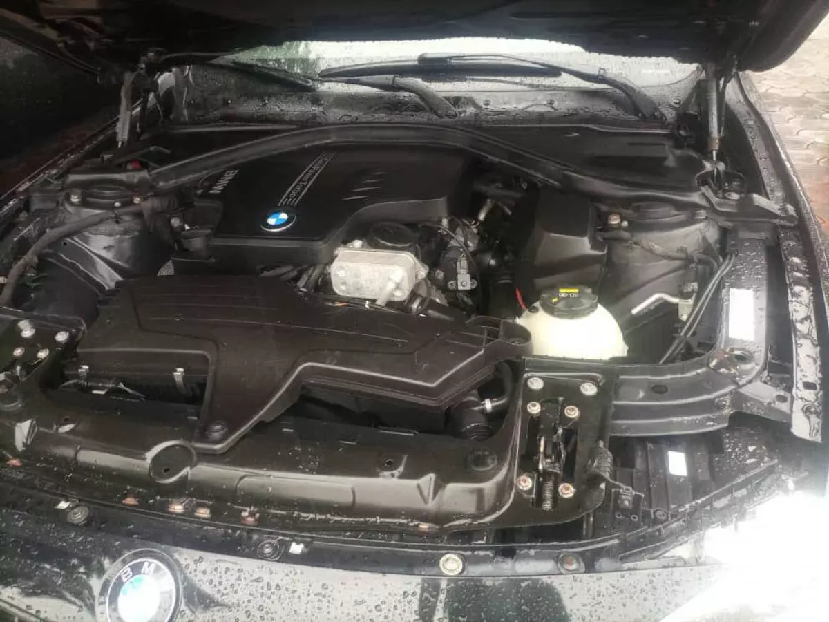 BMW 328i - 2014