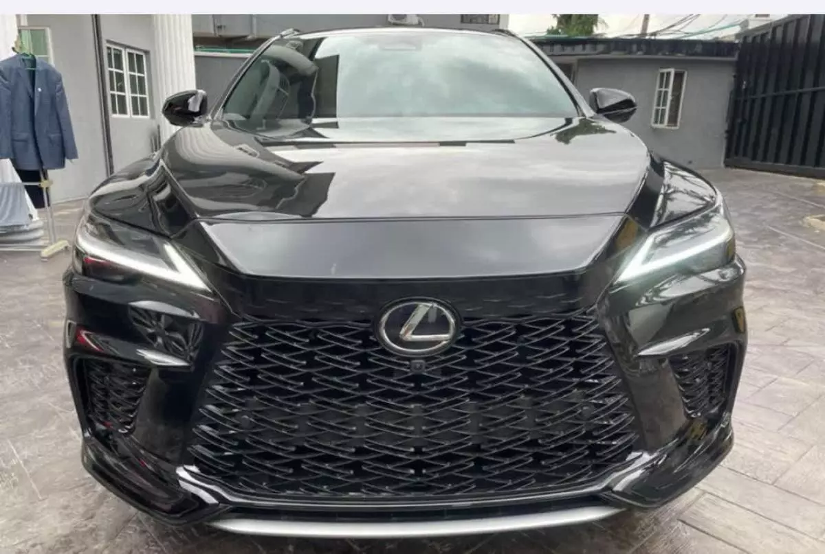 Lexus RX 500h   - 2023