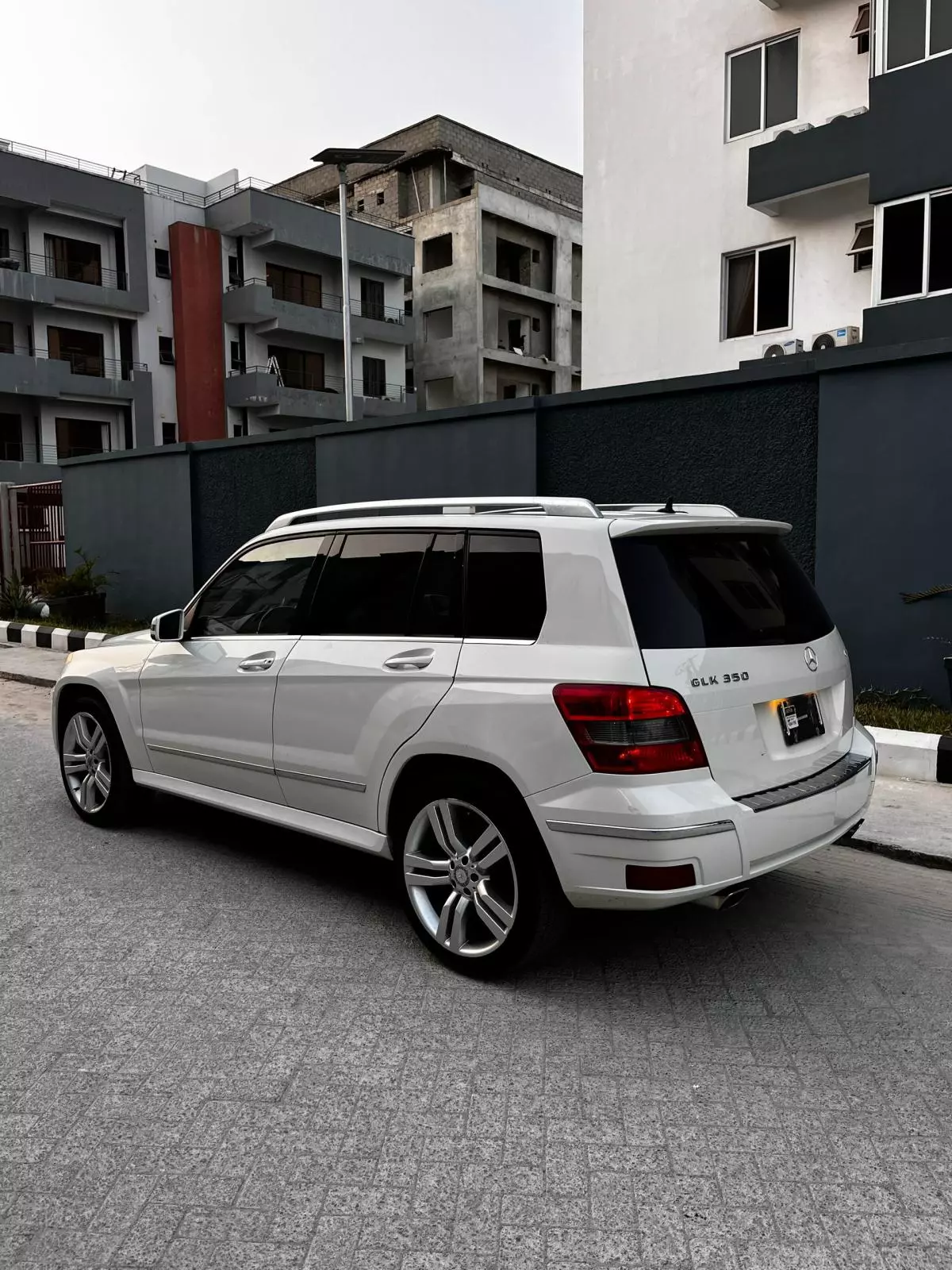 Mercedes-Benz GLK 350   - 2011