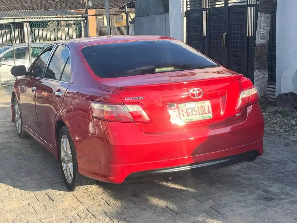 Toyota Camry   - 2008