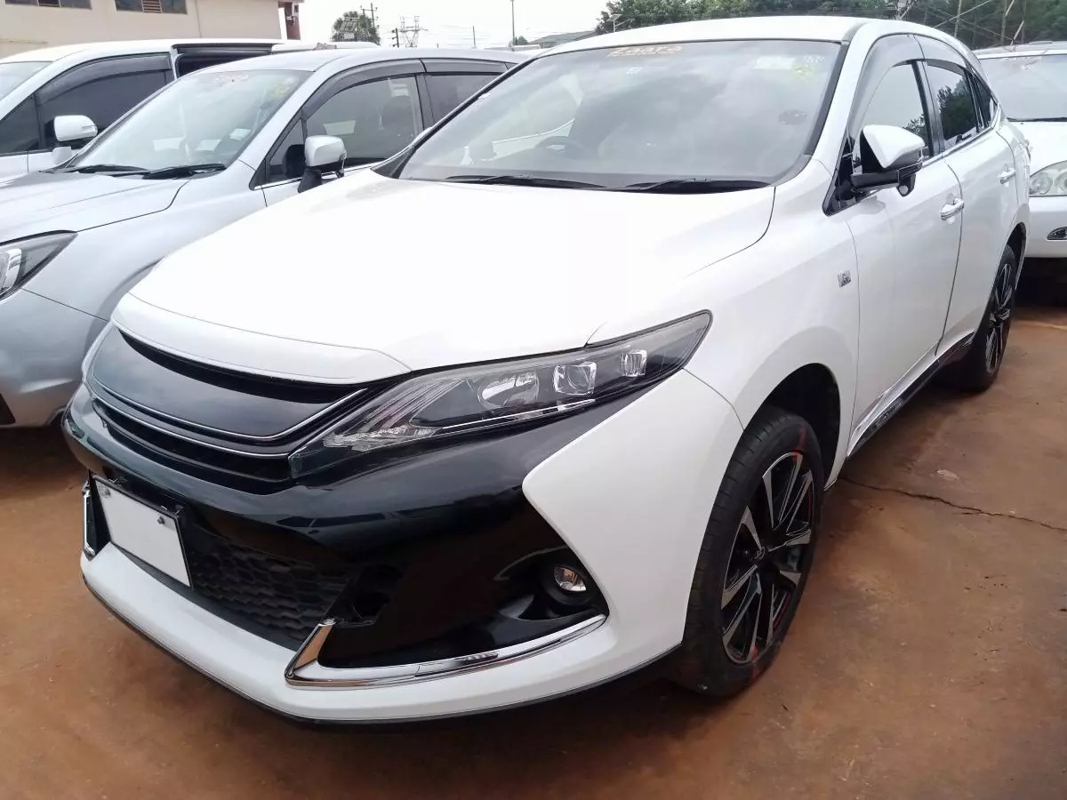 Toyota Harrier   - 2015