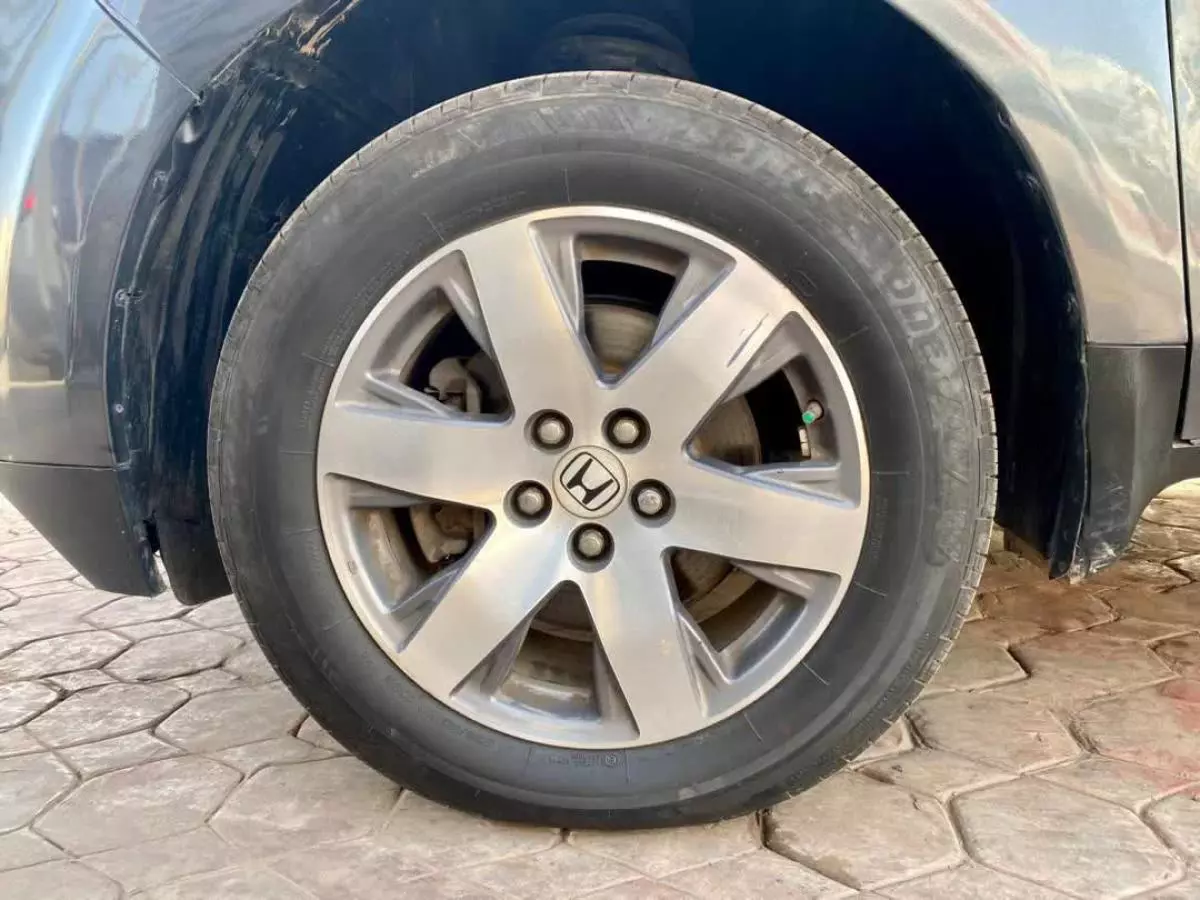 Honda Pilot - 2011