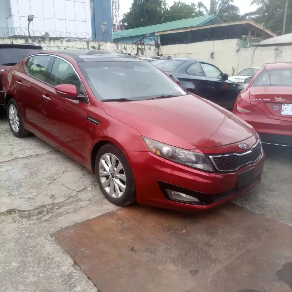 KIA Optima   - 2012