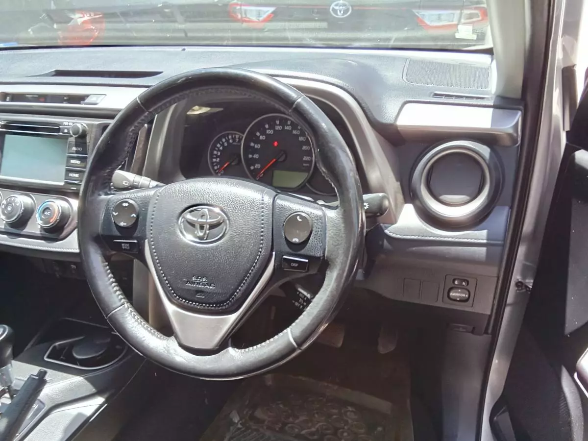 Toyota RAV 4   - 2017