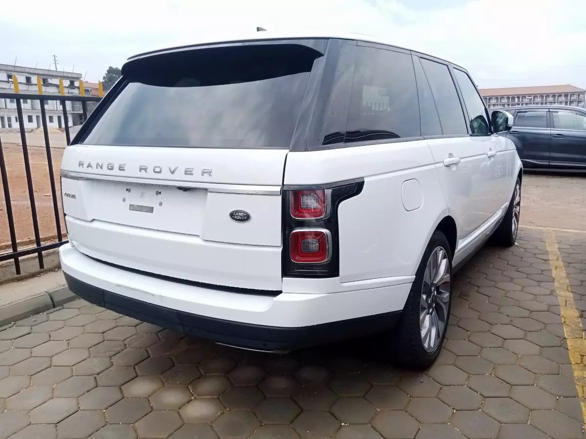 Land Rover Range Rover Vogue   - 2019