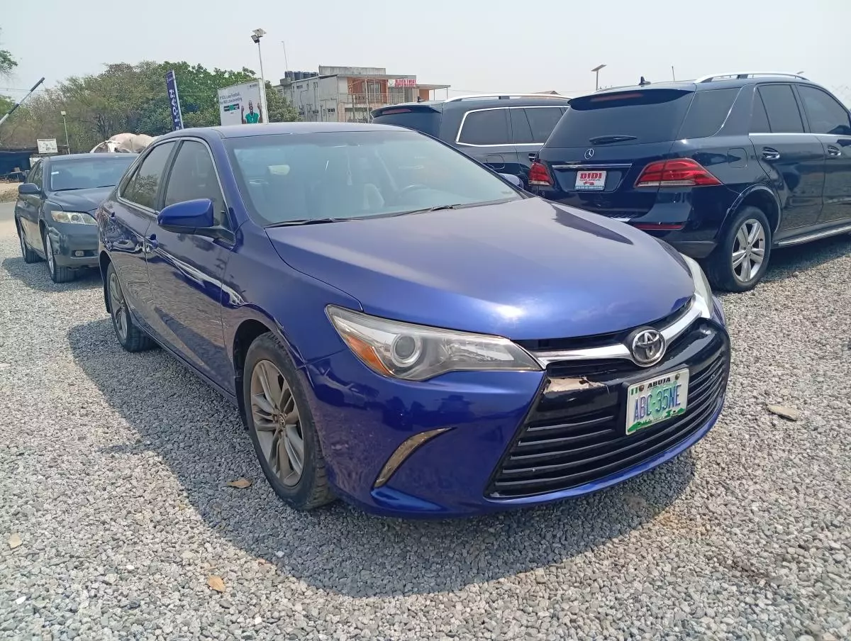 Toyota Camry   - 2015