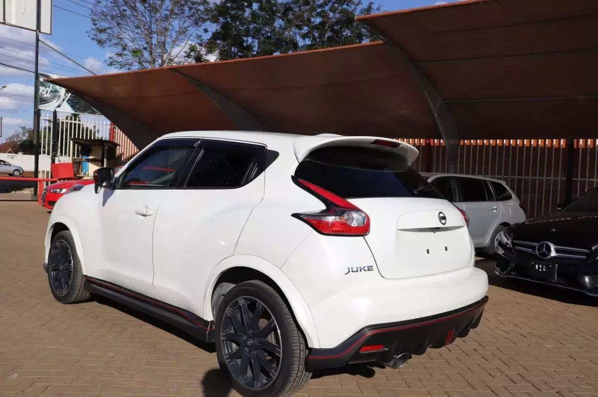 Nissan Juke   - 2016