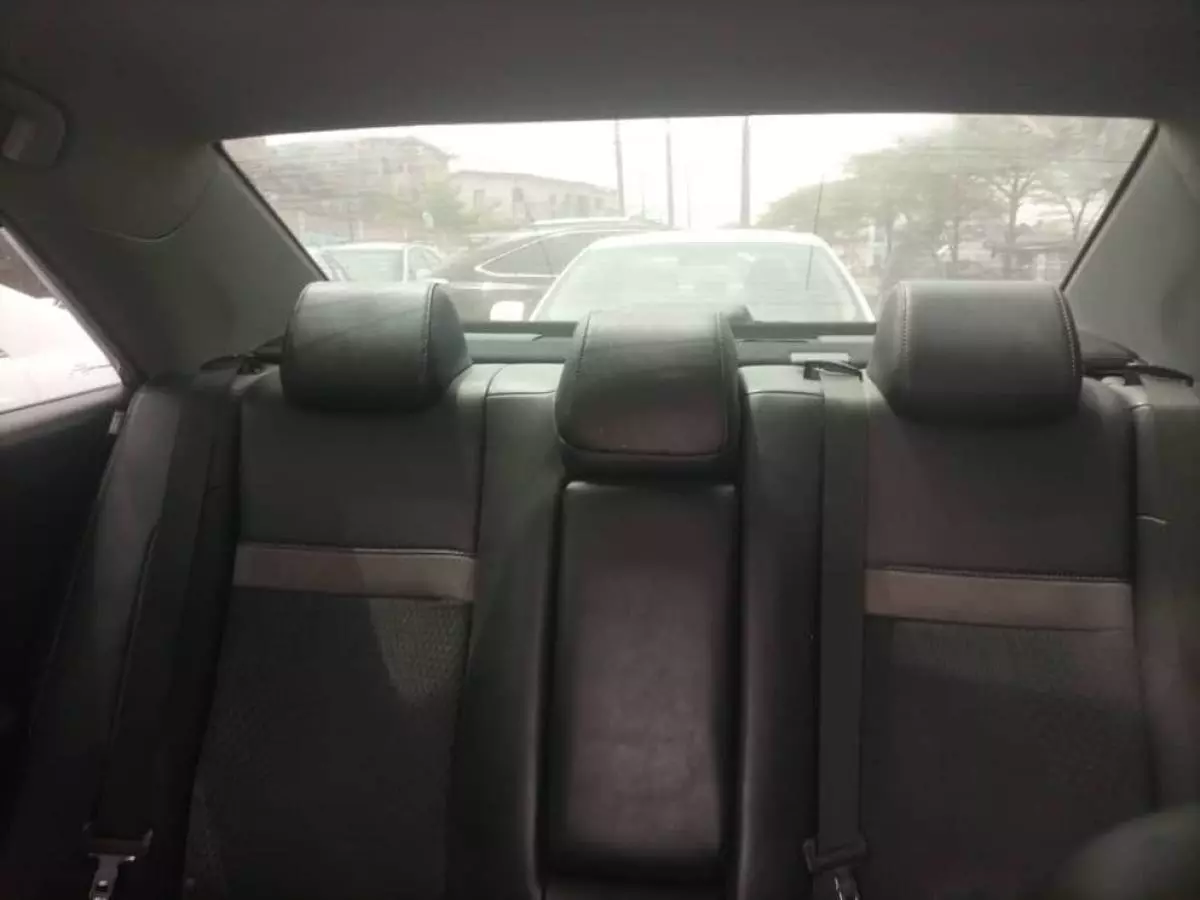 Toyota Camry - 2012