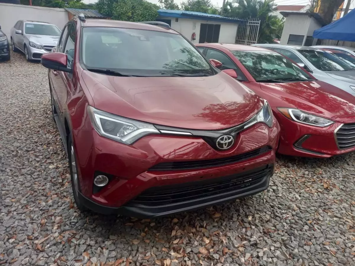 Toyota Rav4   - 2018