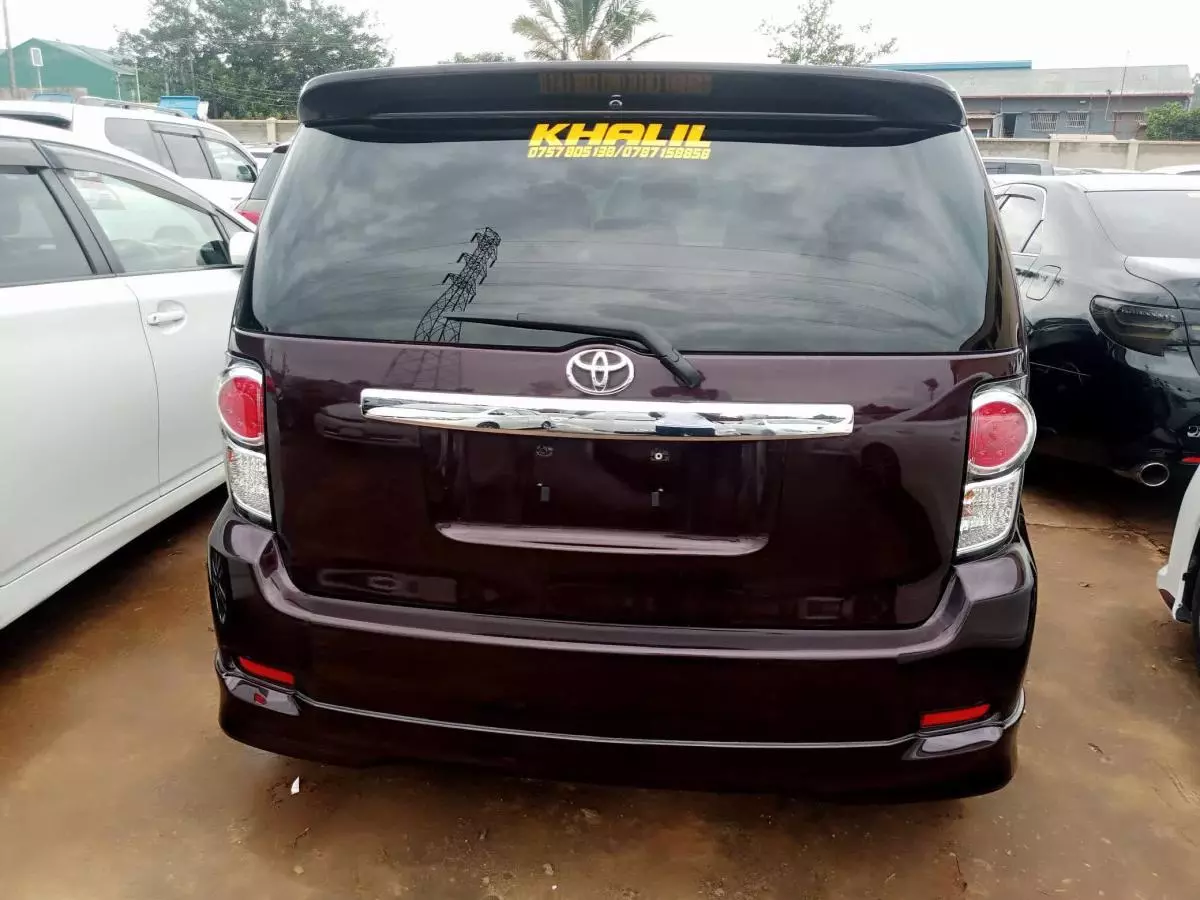 Toyota Rumion - 2009