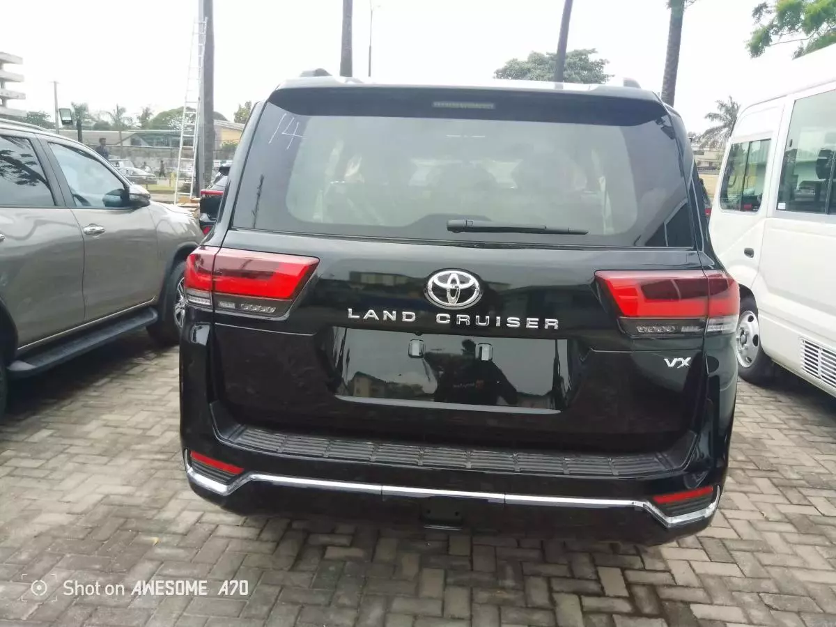 Toyota Land Cruiser   - 2023