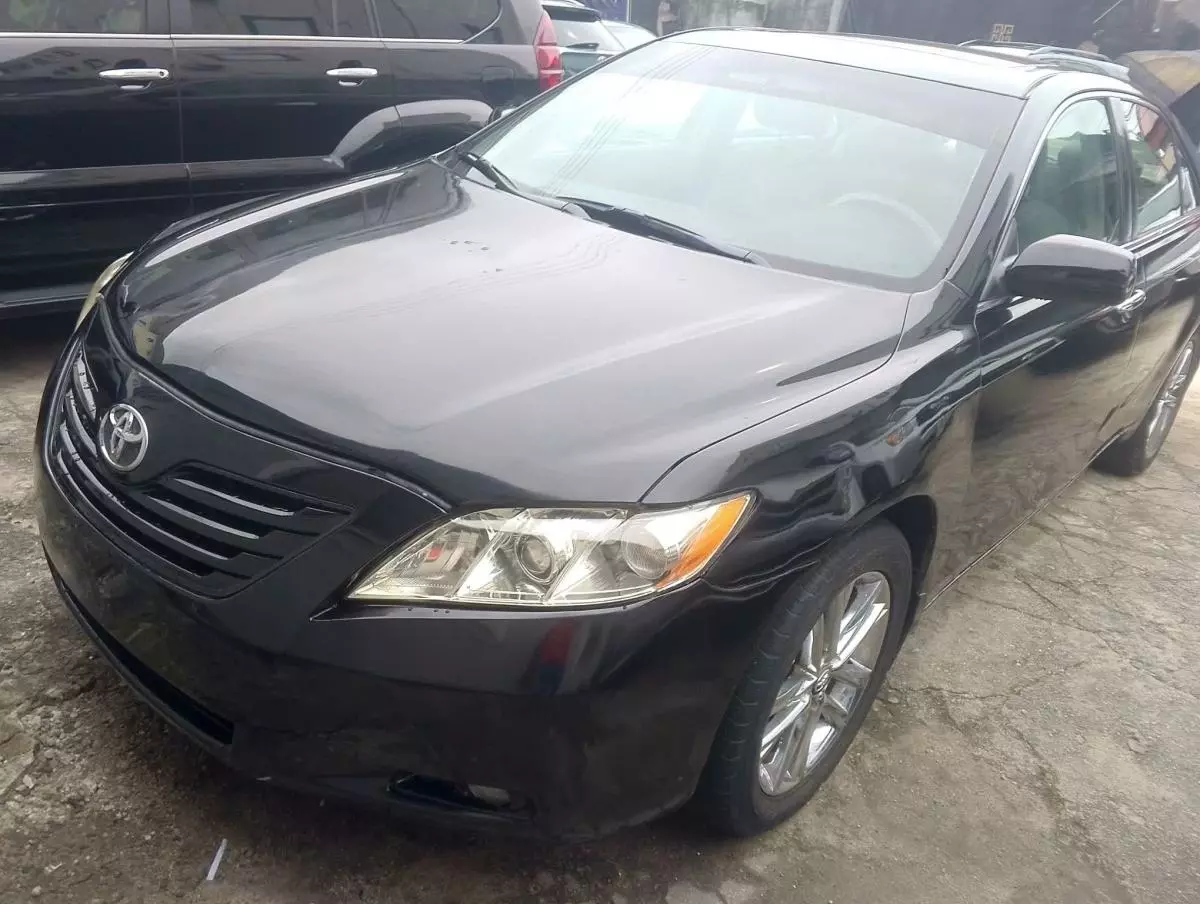 Toyota Camry   - 2007