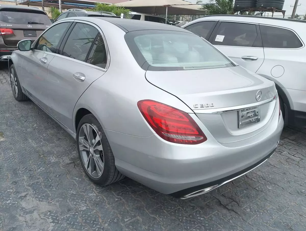 Mercedes-Benz C 300   - 2015