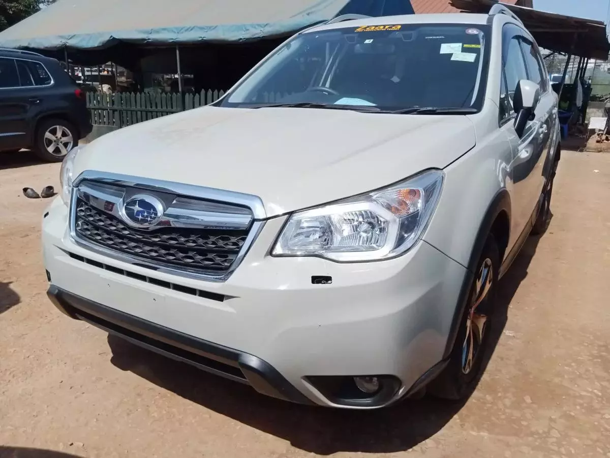 Subaru Forester   - 2015