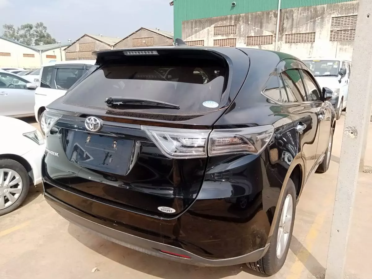 Toyota Harrier   - 2015