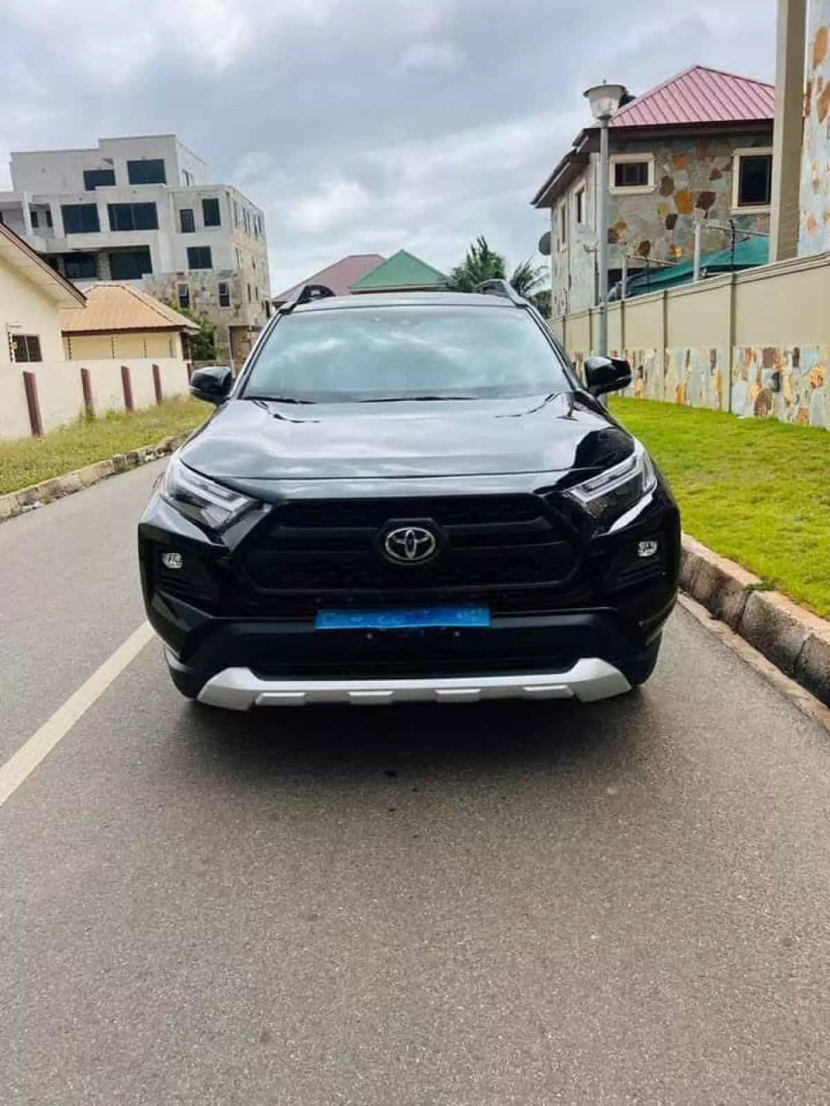 Toyota RAV 4   - 2024