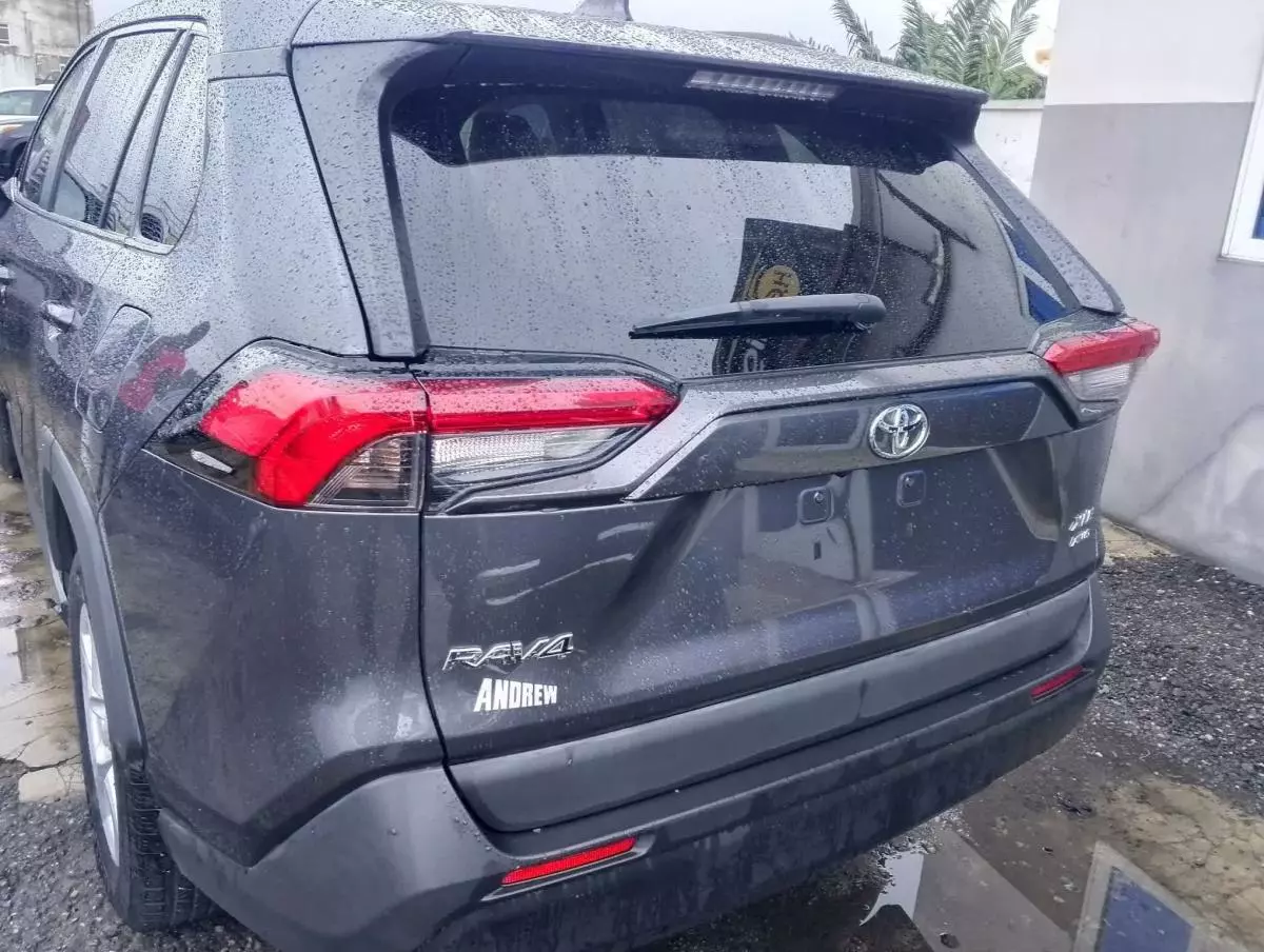 Toyota RAV 4   - 2020