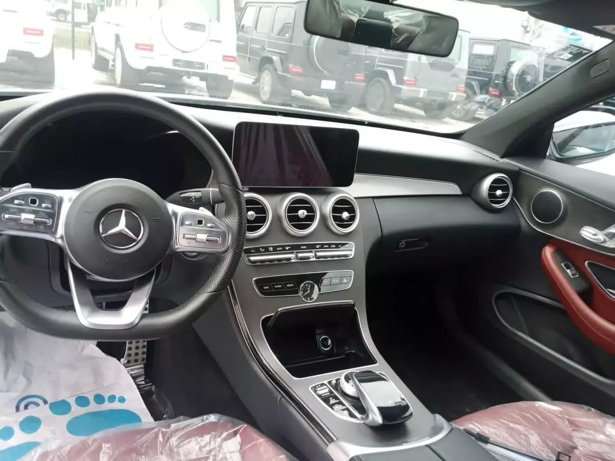 Mercedes-Benz C 300   - 2019