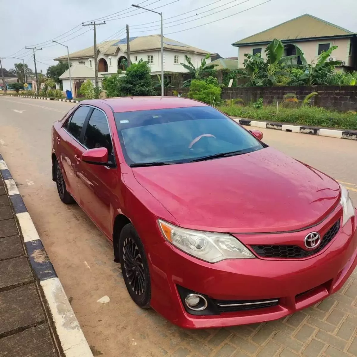 Toyota Camry   - 2014