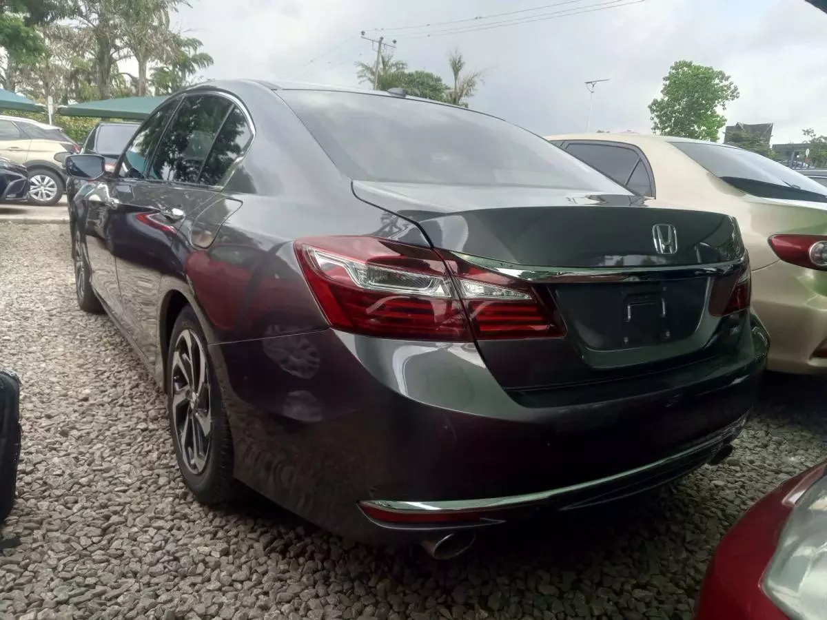 Honda Accord   - 2014