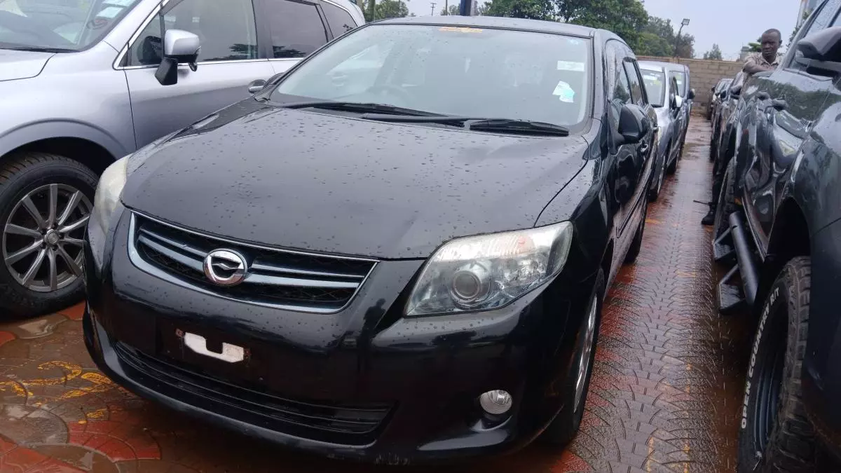 Toyota Fielder    - 2009