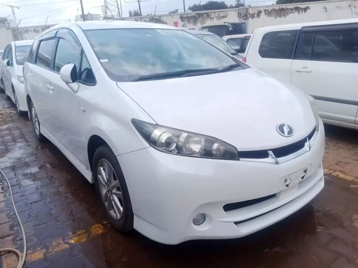 Toyota Wish   - 2009