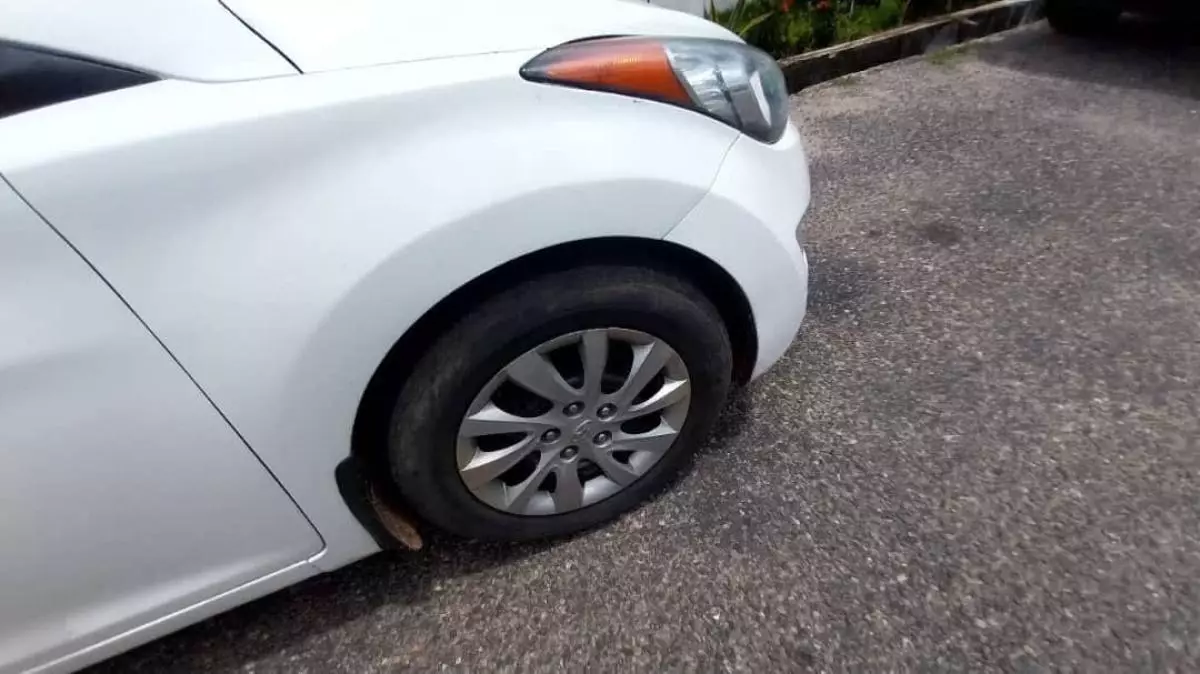 Hyundai Elantra - 2013