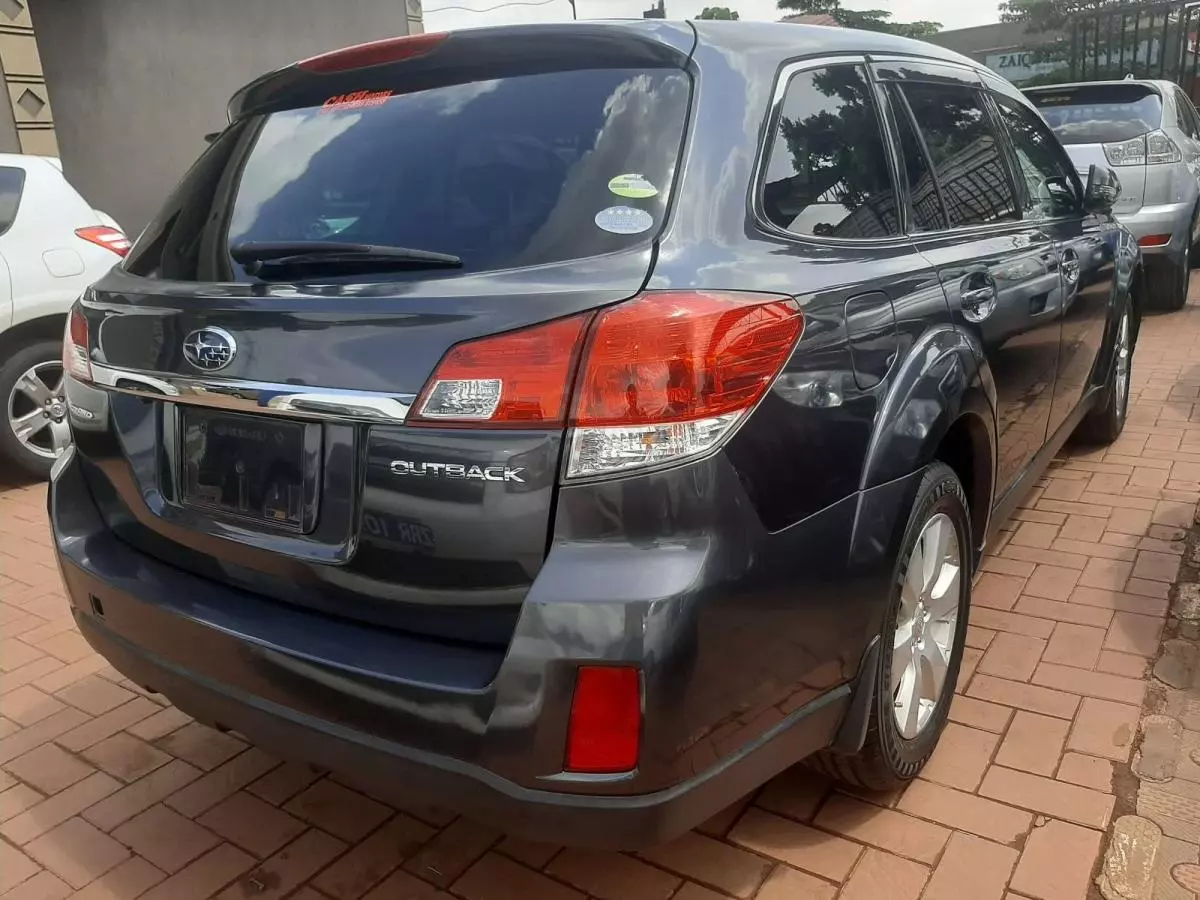 Subaru Outback - 2009