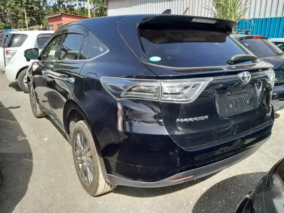 Toyota Harrier - 2015