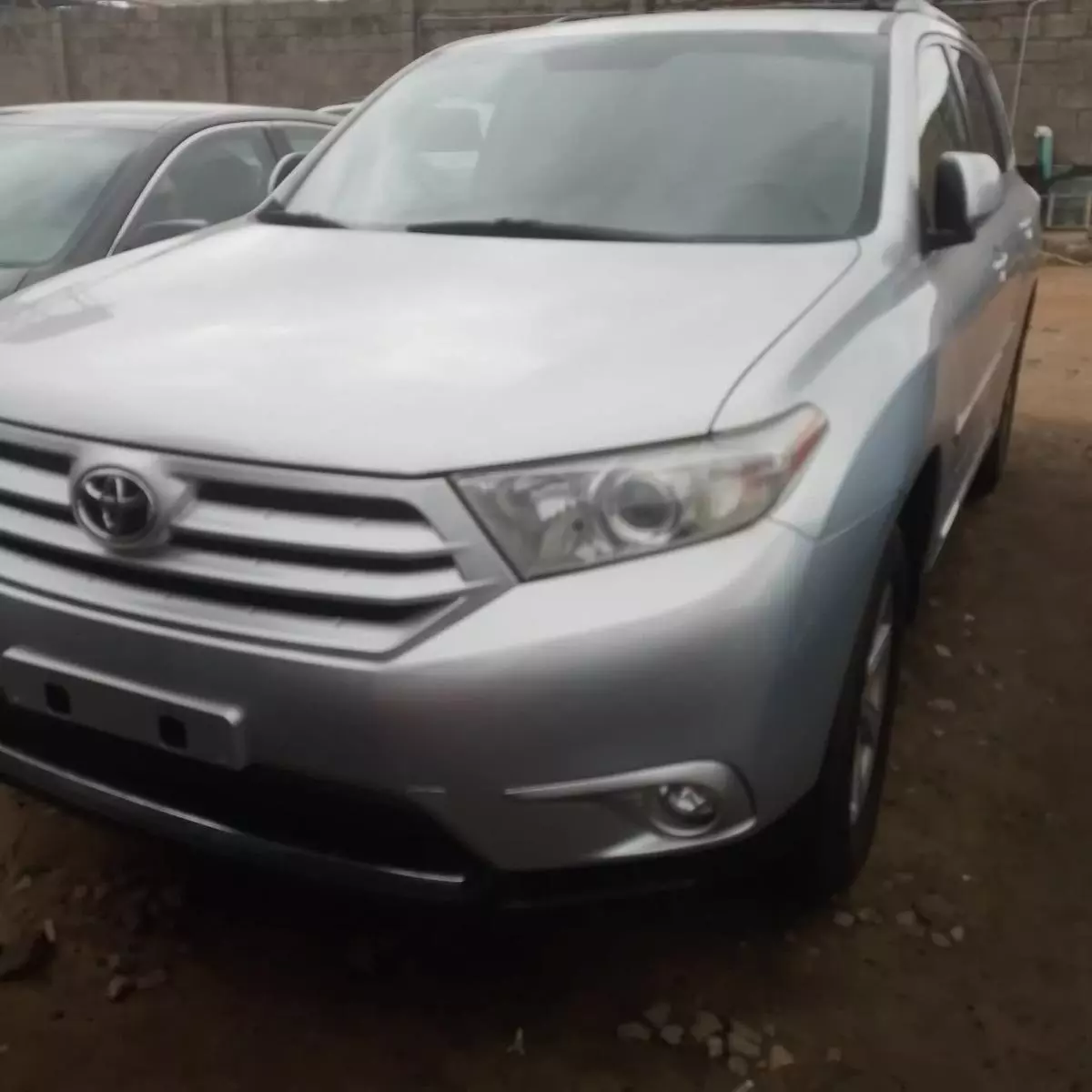 Toyota Highlander   - 2011