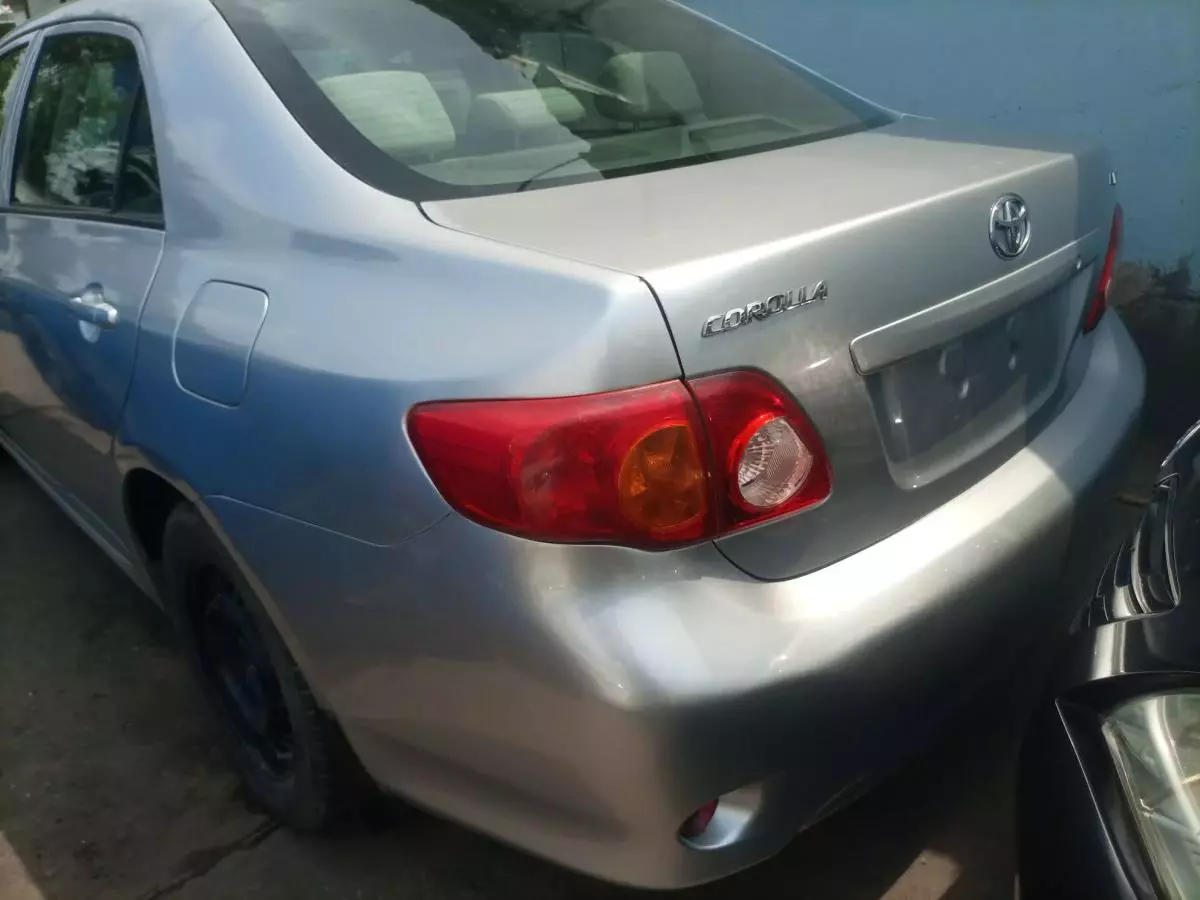 Toyota Corolla - 2009