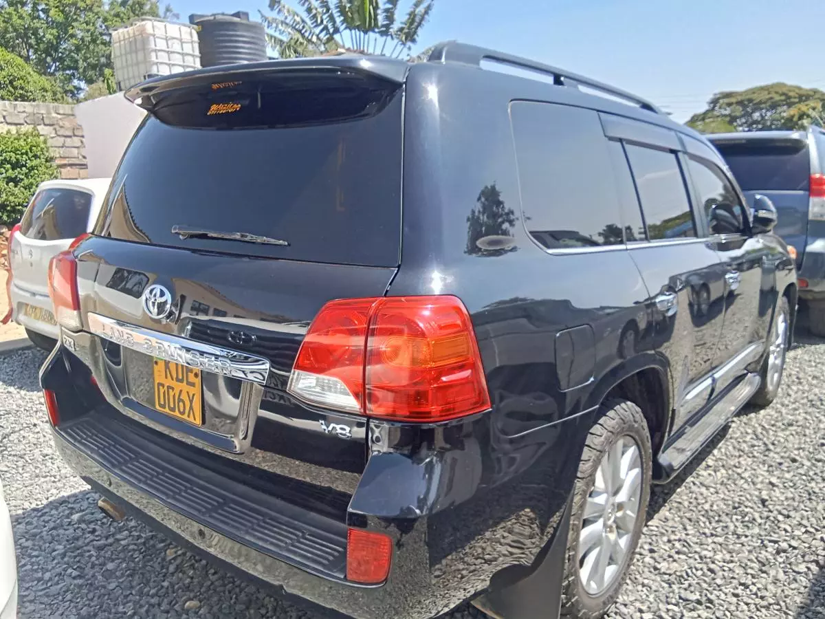 Toyota Landcruiser ZX   - 2014