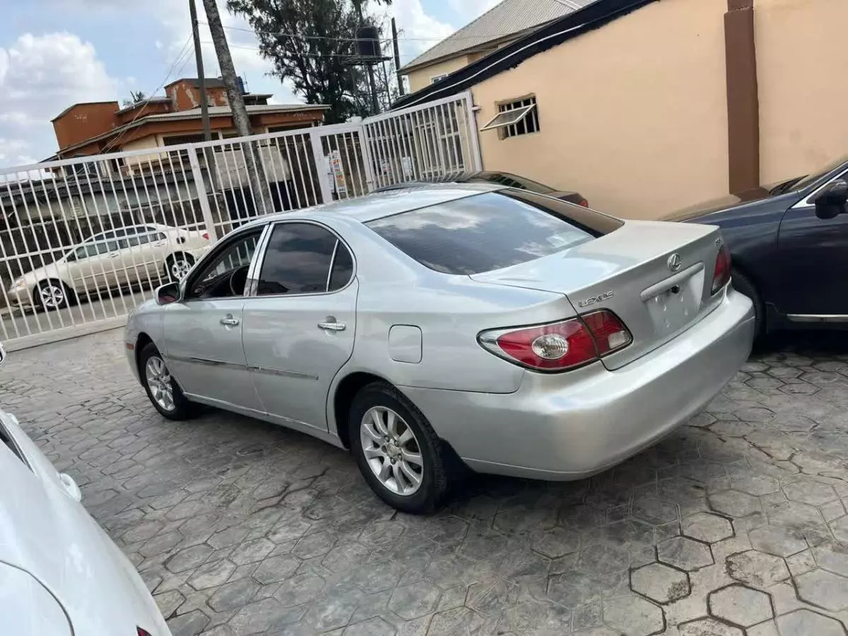 Lexus ES 300   - 2003