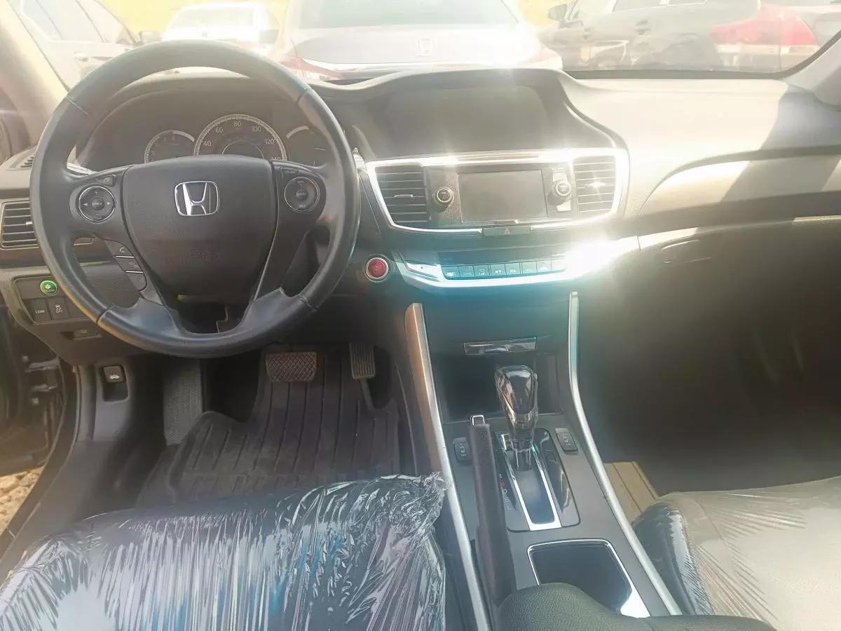 Honda Accord   - 2015