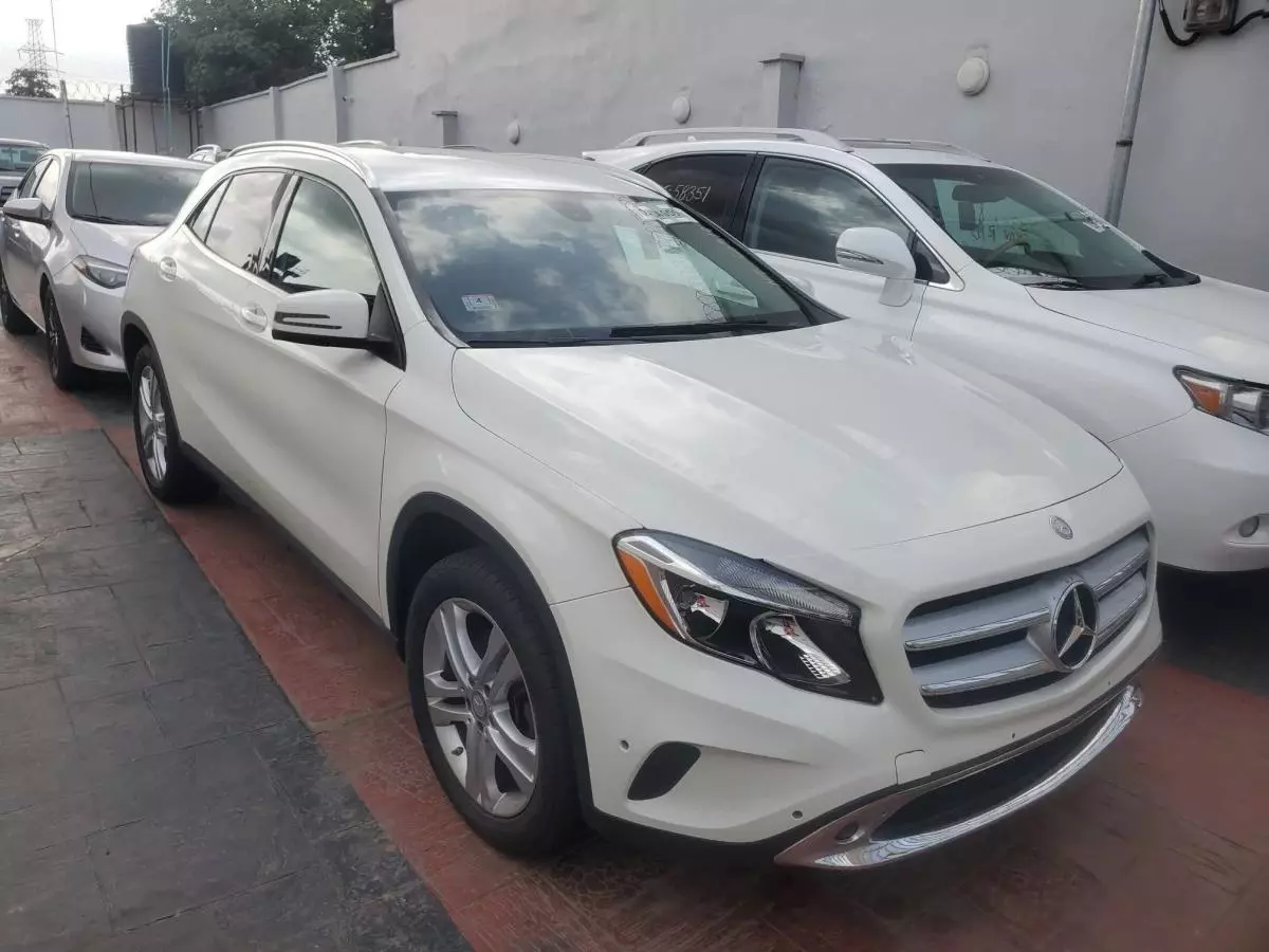 Mercedes-Benz GLA 250   - 2015