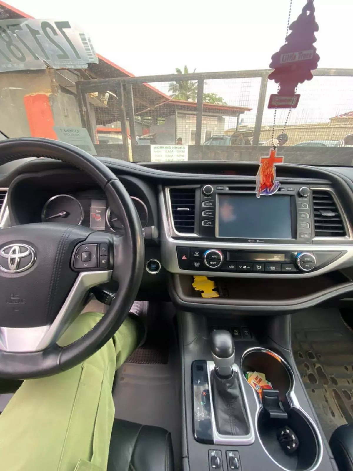 Toyota Highlander   - 2015